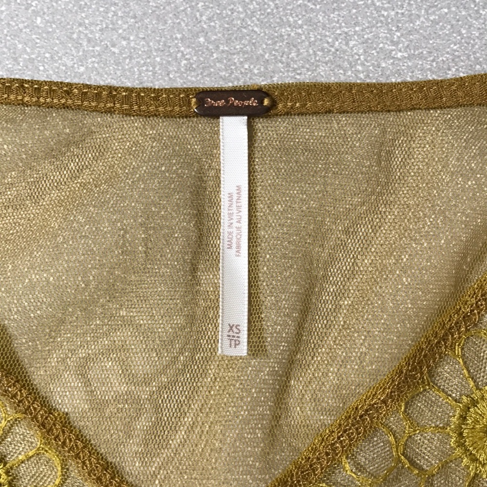 Free People alchemy layering top XS NEW! - Picture 5 of 9
